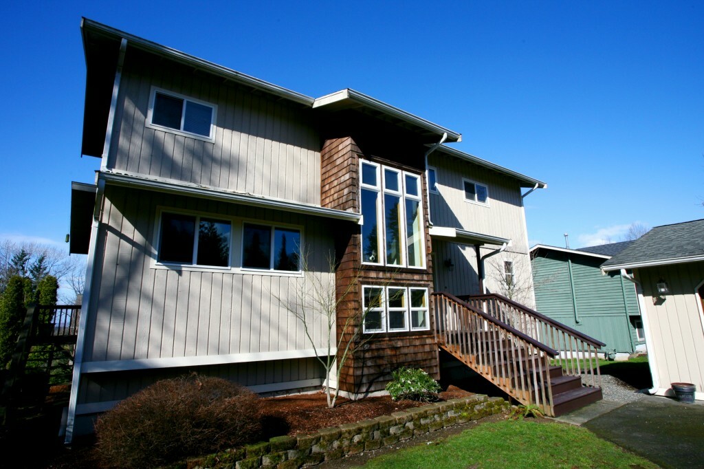 Property Photo: 2711 Vining St WA 98226