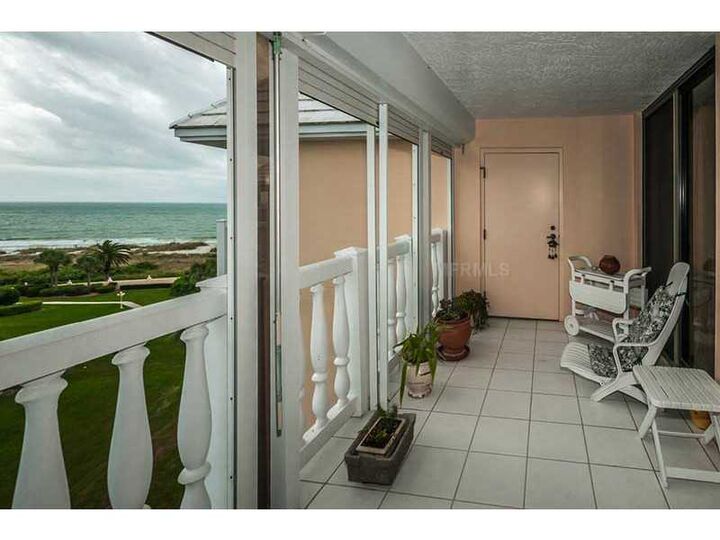 Property Photo:  6650 Sunset Way  512  FL 33706 