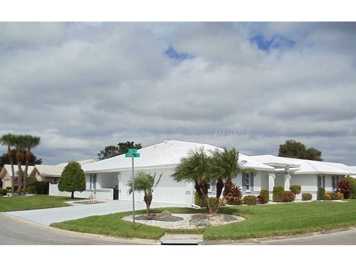 Property Photo: 1271 Covey Court FL 34293