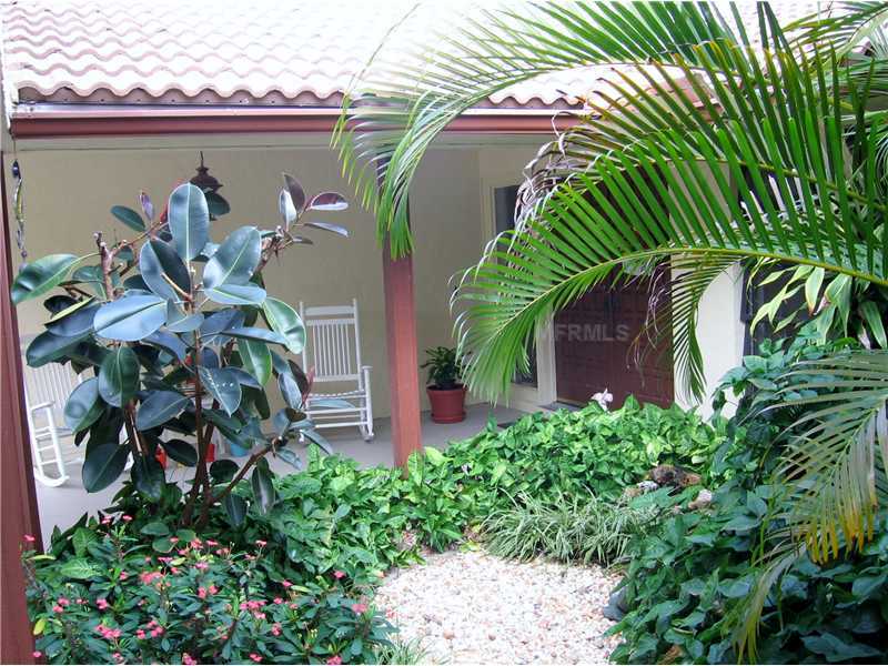 Property Photo:  416 Yacht Harbor Drive  FL 34229 