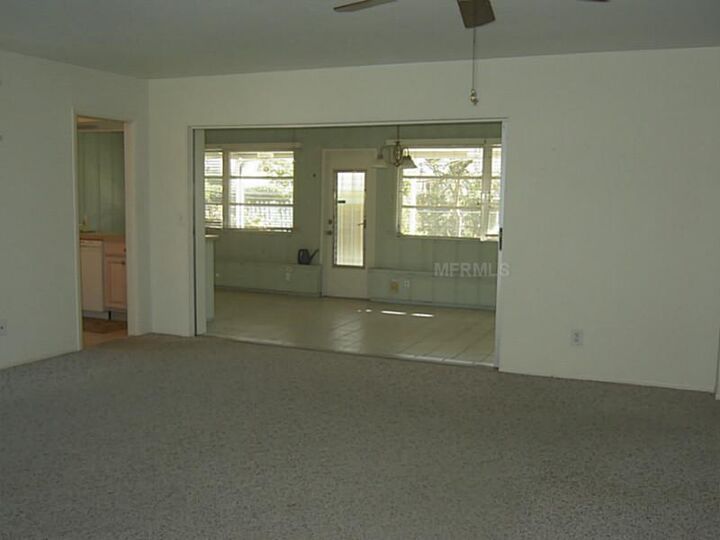 Property Photo:  544 Glen Oak Road  FL 34293 