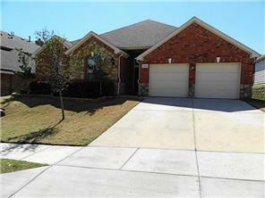 Property Photo: 3012 Sawtimber Trail TX 76244