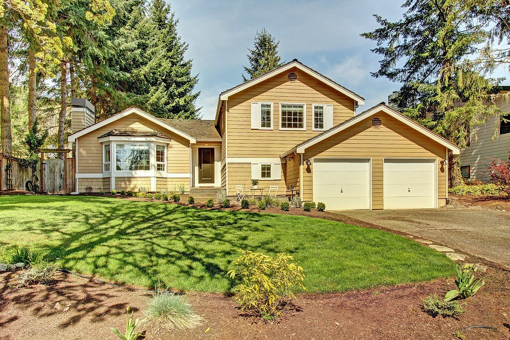 Property Photo:  17202 NE 134th Place  WA 98052 