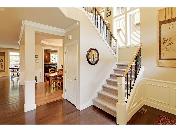 Property Photo:  19502 SE 27th Place  WA 98075 