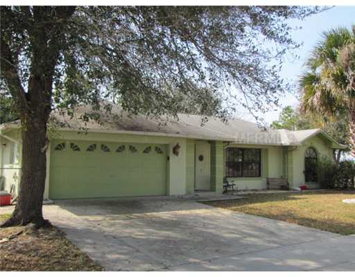 Property Photo:  2822 Saffron Drive  FL 32837 