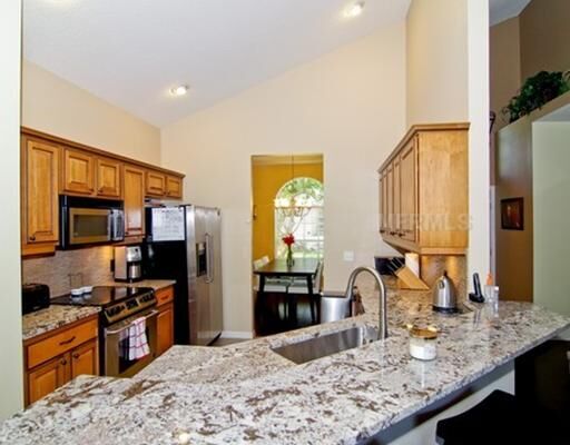 Property Photo:  4617 Whispering Park Lane  FL 33614 