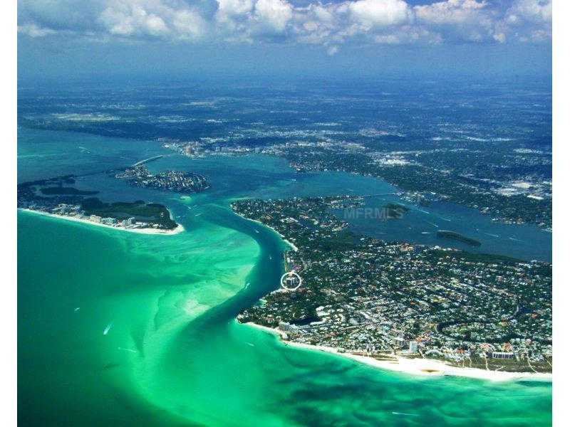 Property Photo: 4822 Ocean Boulevard 2A FL 34242