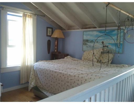 Property Photo: 116 E Bay Dr FL 33706