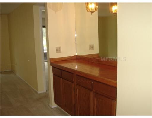 Property Photo:  762 Avenida Estancia I  FL 34292 