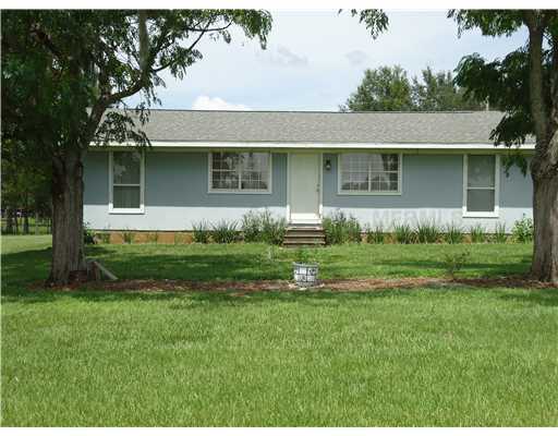 Property Photo:  22771 W Loop Road  FL 34736 