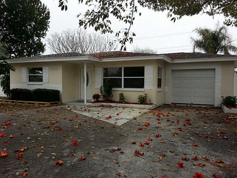 Property Photo: 8717 112th Street FL 33772