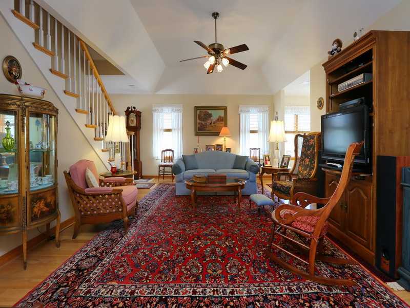 Property Photo: 3 Palm Harbor Drive FL 34217