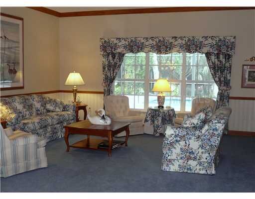 Property Photo: 1636 Liscourt Drive FL 34292