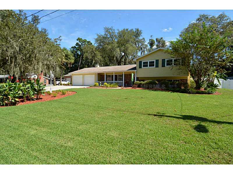 Property Photo:  817 Hilltop Drive  FL 33511 