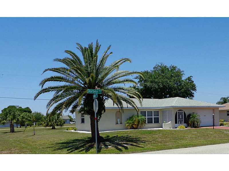 Property Photo:  2495 Dorsey Drive  FL 33983 