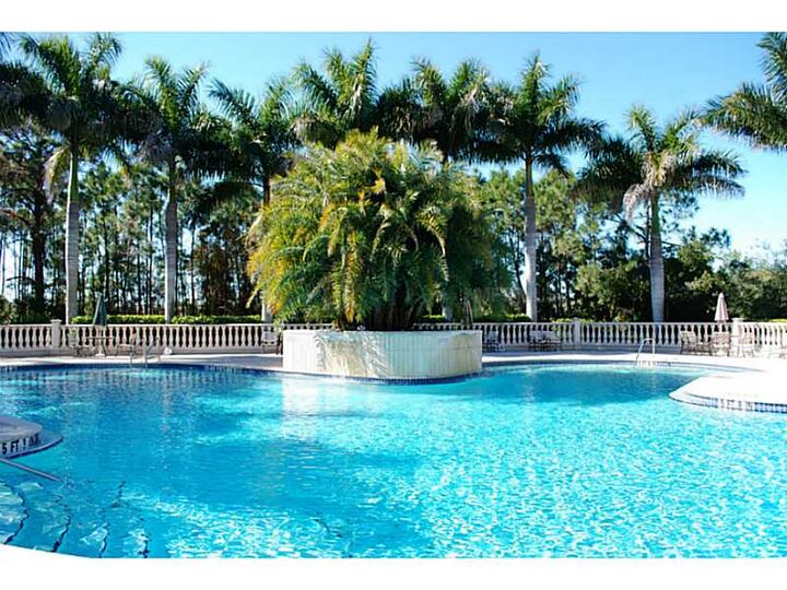 Property Photo:  4215 Vicenza Drive B  FL 34293 