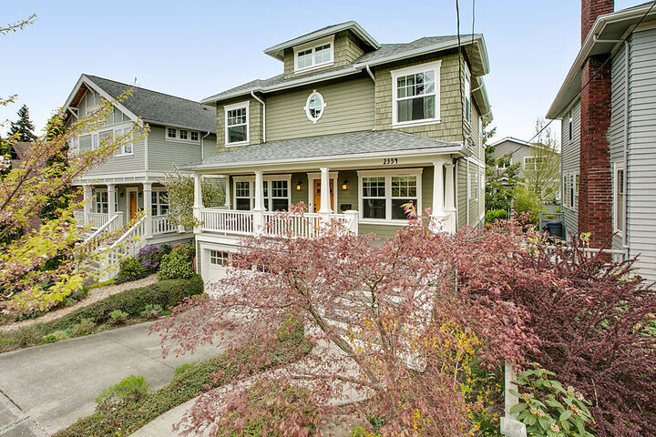Property Photo: 2354 N 59th St WA 98103