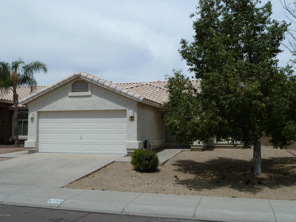 Property Photo: 4738 E Lavender Lane AZ 85044