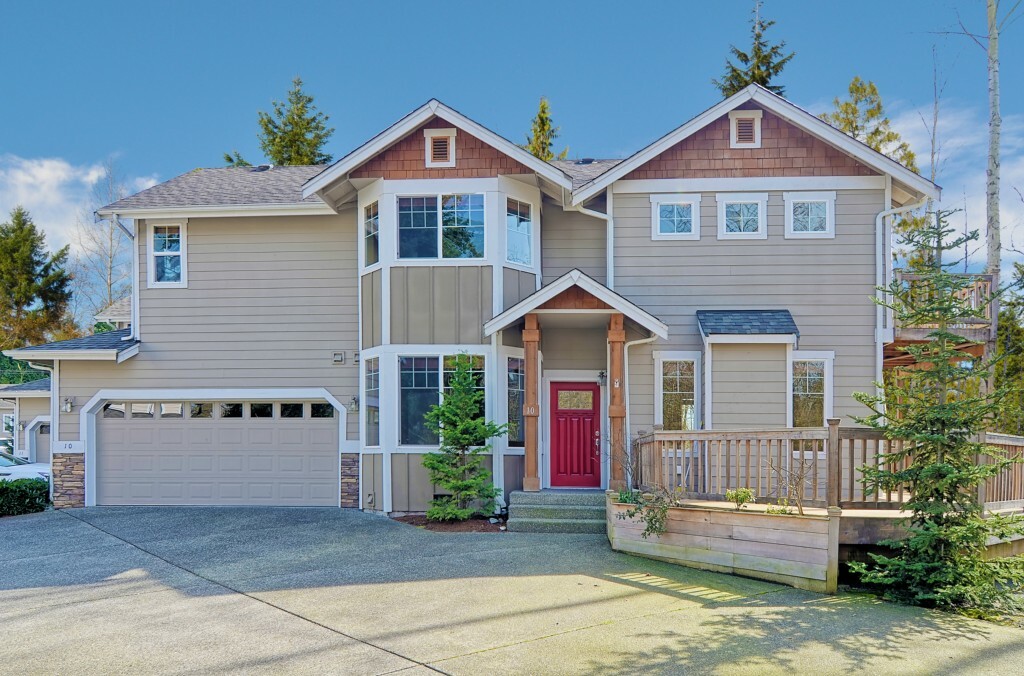 Property Photo: 7510 Broadway 10 WA 98203