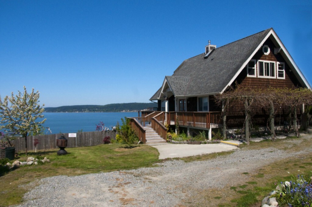 Property Photo: 3151 Saratoga Rd WA 98260