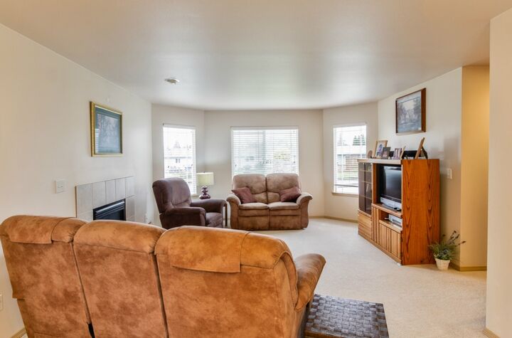 Property Photo: 720 Reanna Place WA 98233