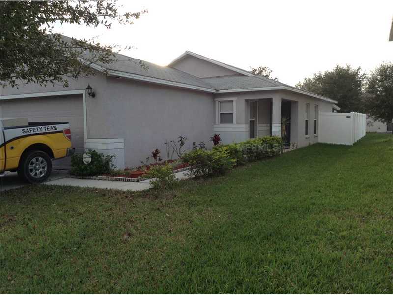 Property Photo:  32335 Fish Hook Loop  FL 33545 