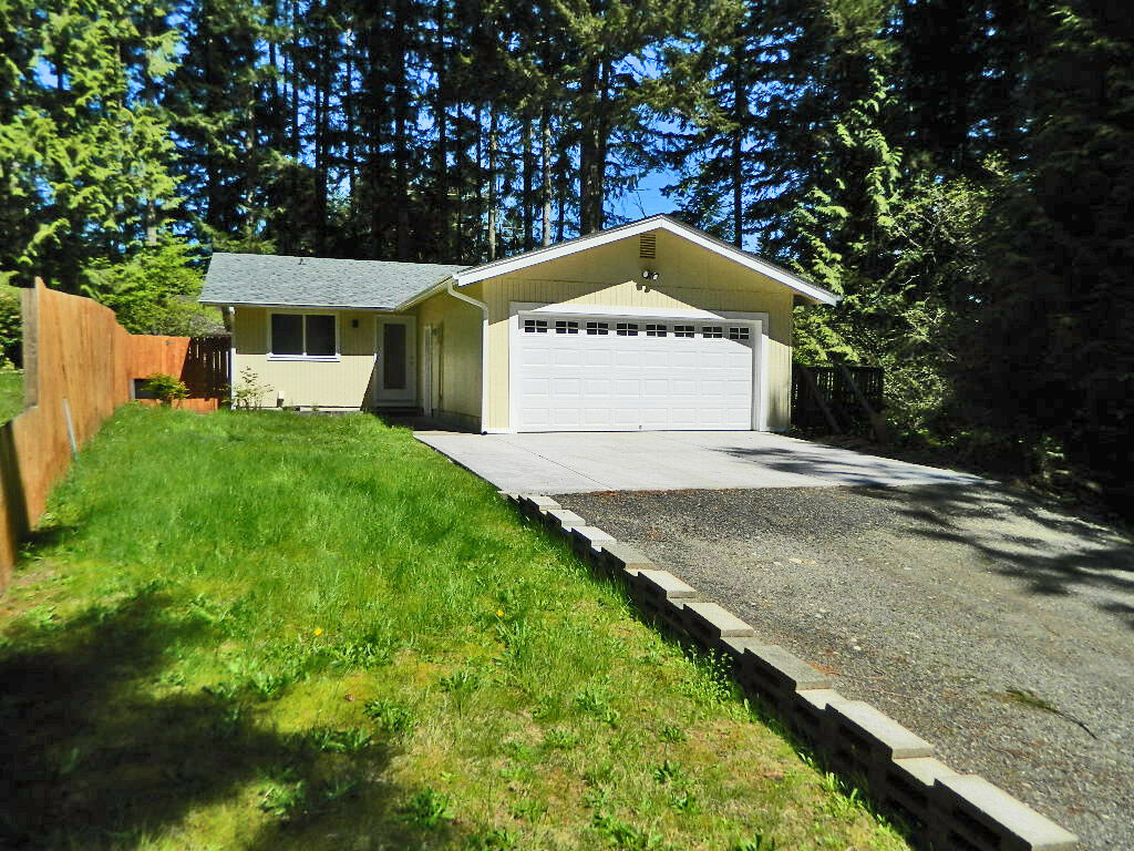 Property Photo:  14419  Englewood Drive  WA 98329 