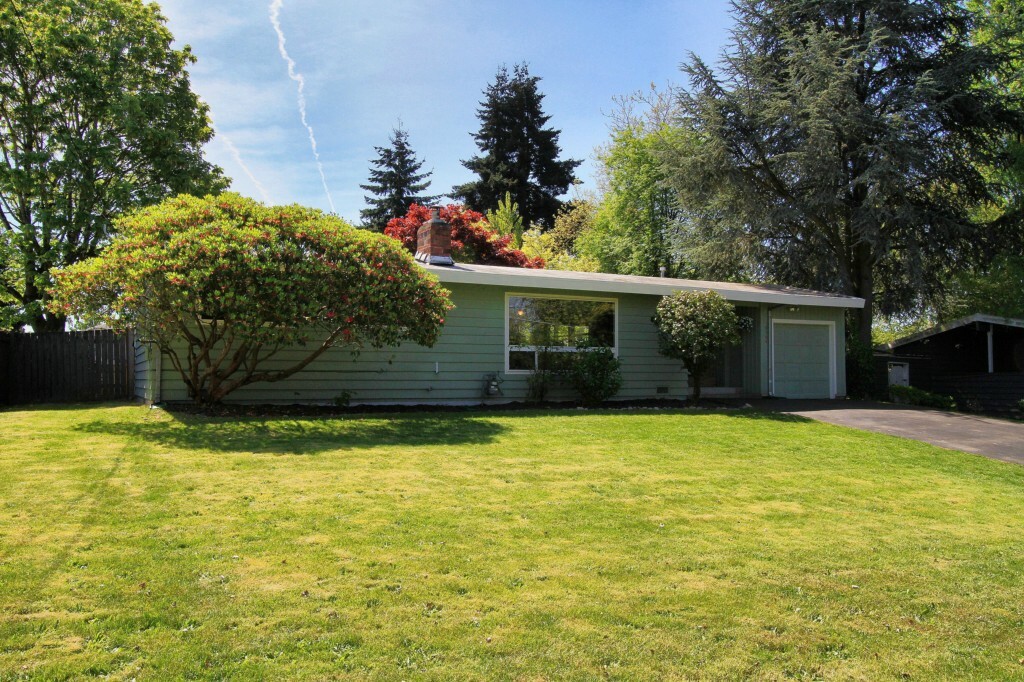 Property Photo:  18504 38th Ave S  WA 98188 