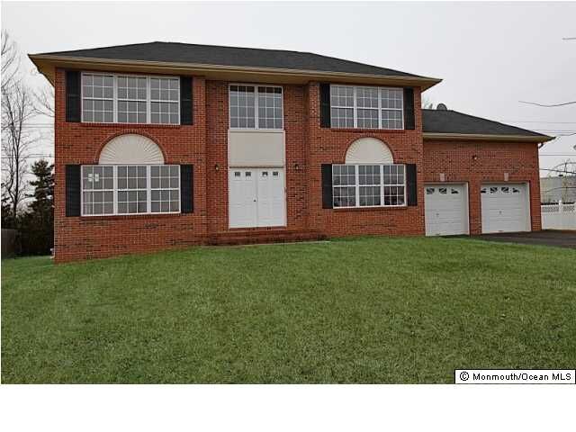 Property Photo:  18 Dogwood Court  NJ 07721 
