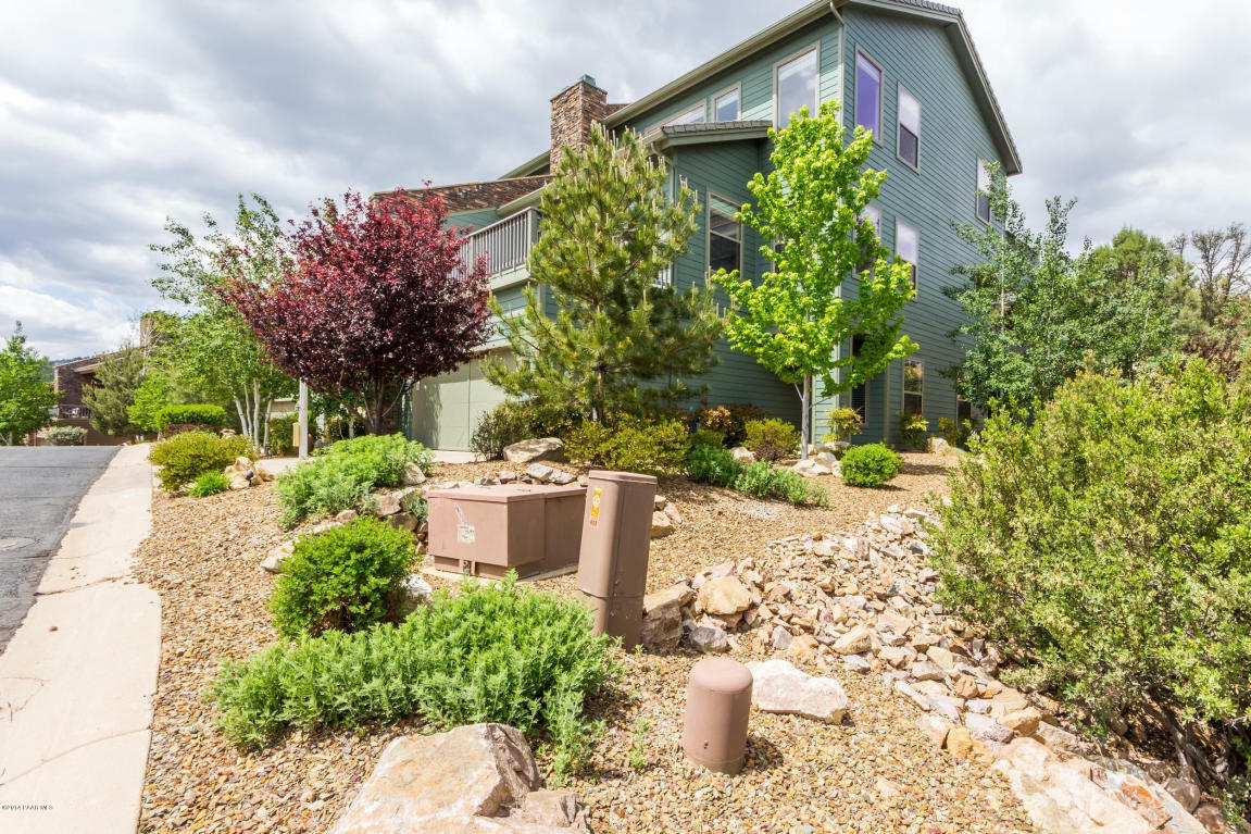 Property Photo:  650 Crosscreek  AZ 86303 