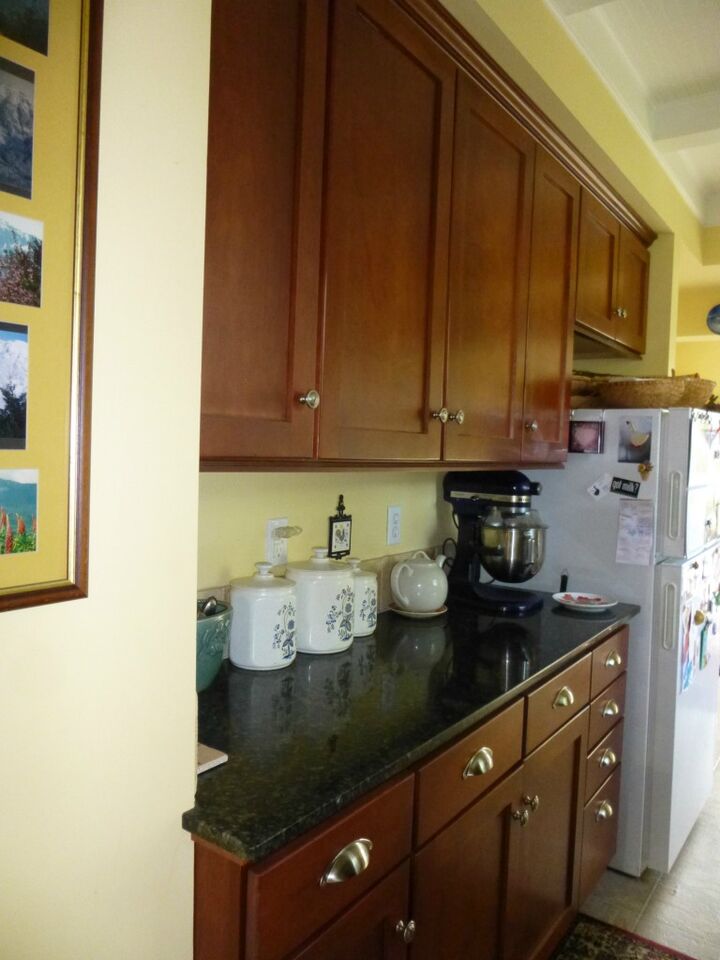 Property Photo:  211 N 6th St  WA 98273 