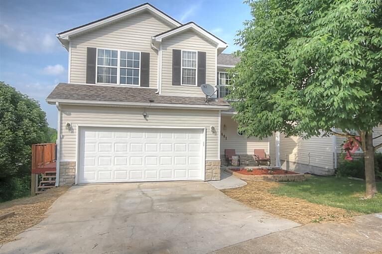 Property Photo: 2401 Danby Woods Circle KY 40509