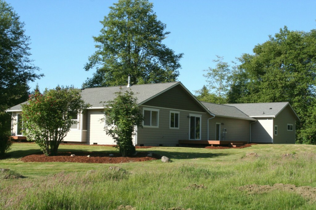 Property Photo: 31003 76th Ave NW WA 98292