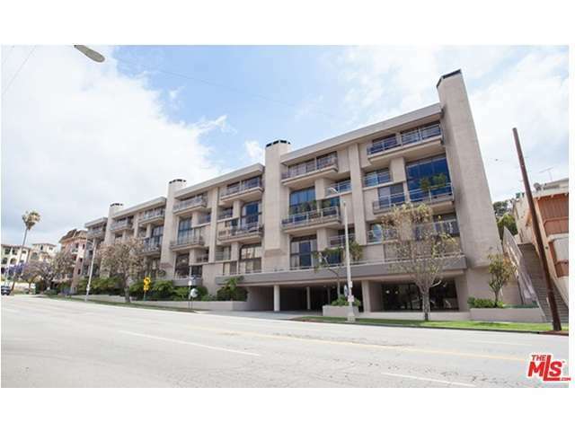 Property Photo: 1520 S Beverly Glen Blvd 608 CA 90024