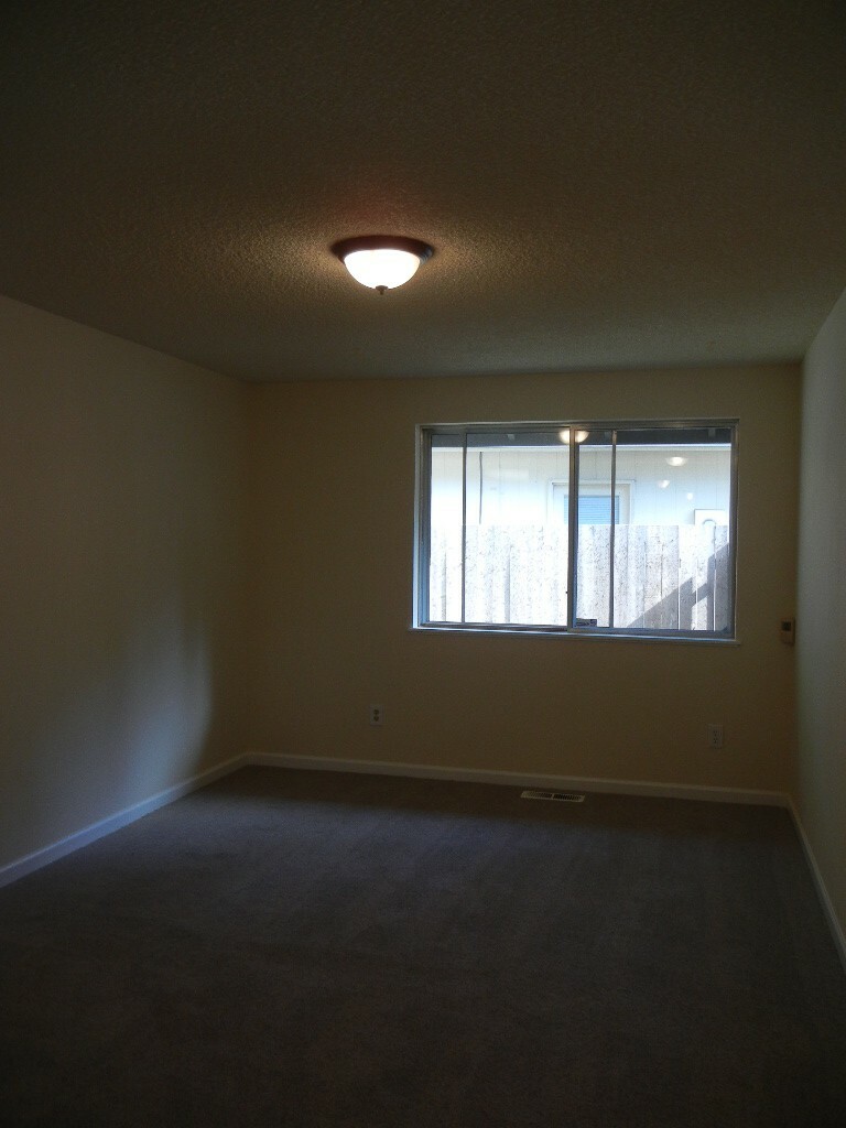 Property Photo: 7926 Onyx Ct SW WA 98498