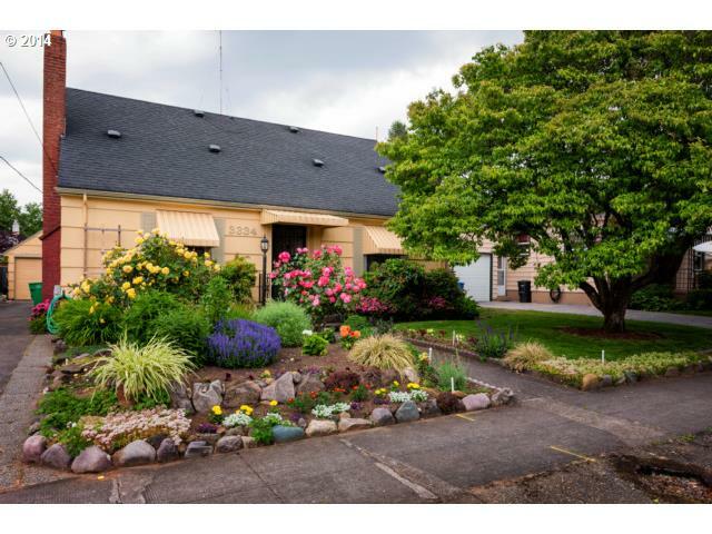 Property Photo: 3334 SE 56th Ave OR 97206