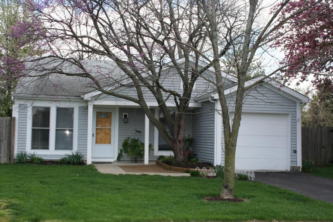 Property Photo:  2386 Dunsworth Drive  OH 43235