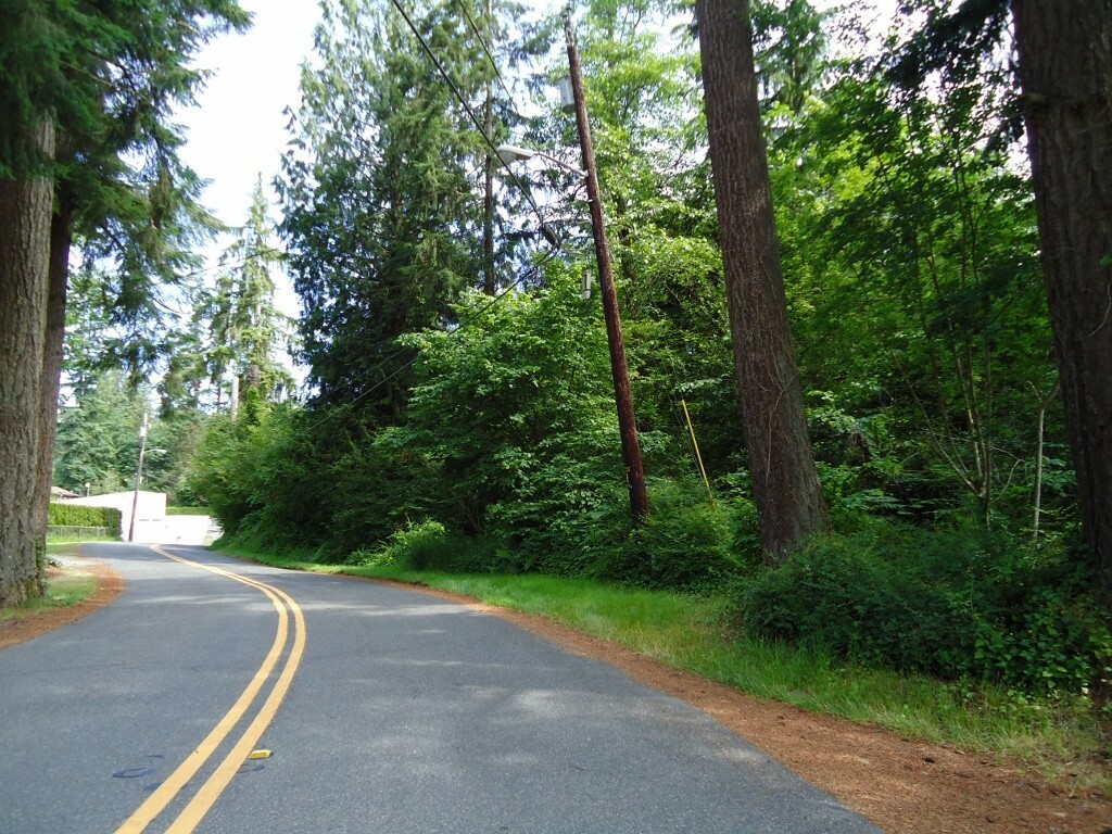 Property Photo:  23000 Dorre Don Way SE  WA 98038 