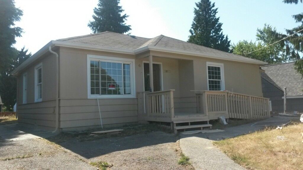 Property Photo: 12053 70th Ave S WA 98178