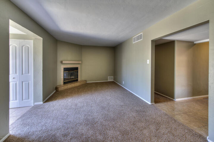 Property Photo:  5636 N 35th Avenue  AZ 85017 