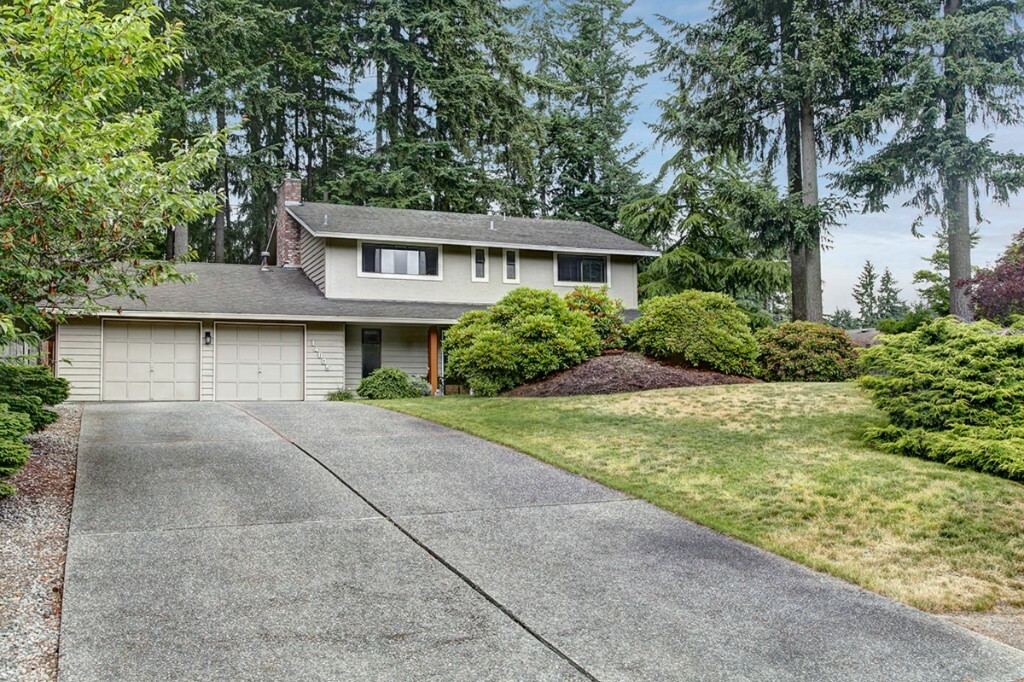 Property Photo:  14805 167th Place SE  WA 98059 