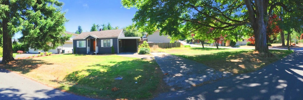 Property Photo:  5834 110th Ave NE  WA 98033 