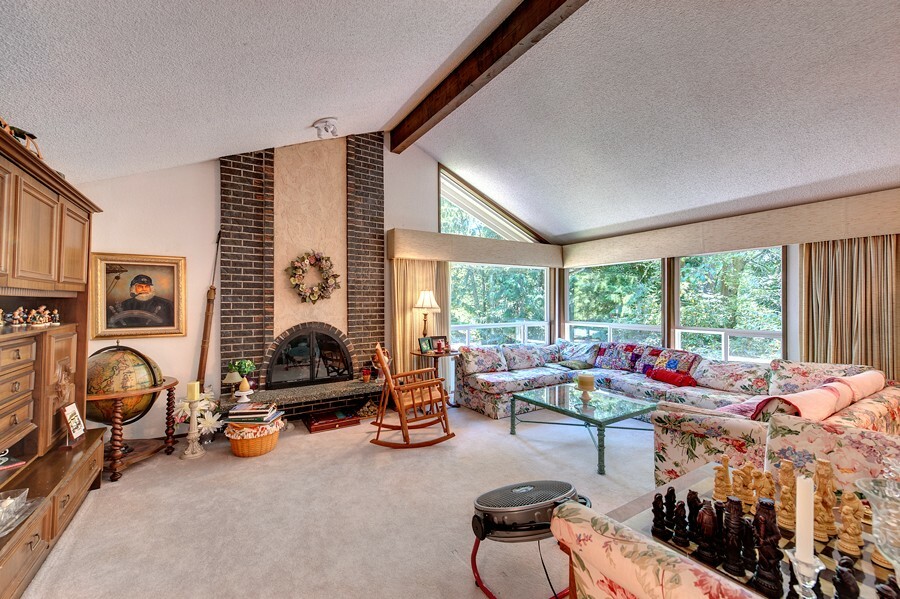 Property Photo:  13420 51st Ave W  WA 98026 
