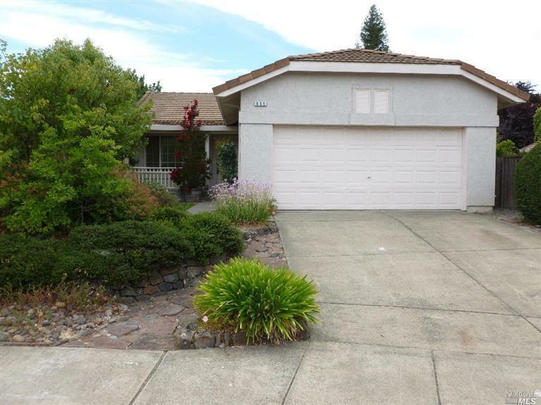 Property Photo: 806 Los Verde Court CA 95492