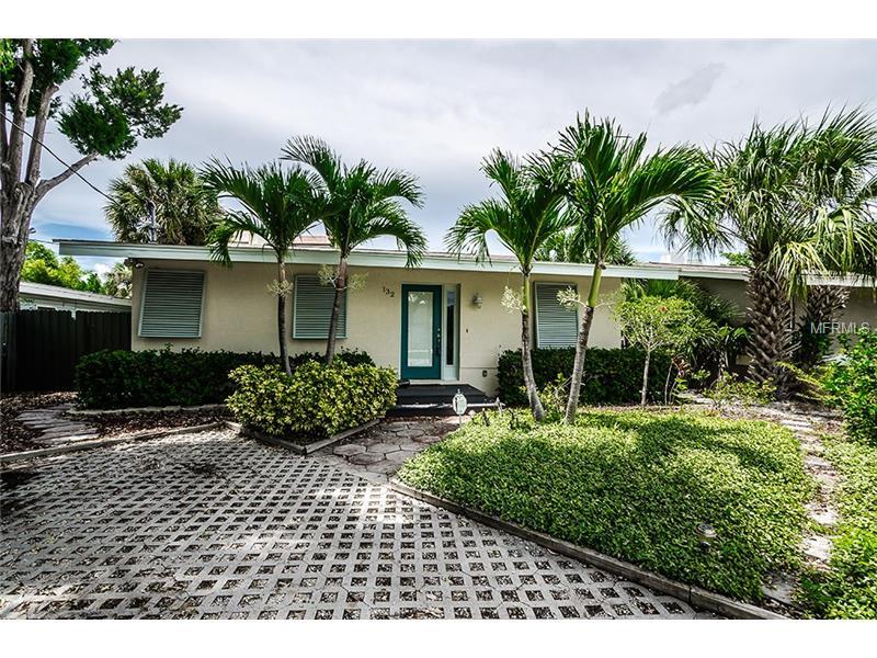 Property Photo: 132 Punta Vista Dr FL 33706
