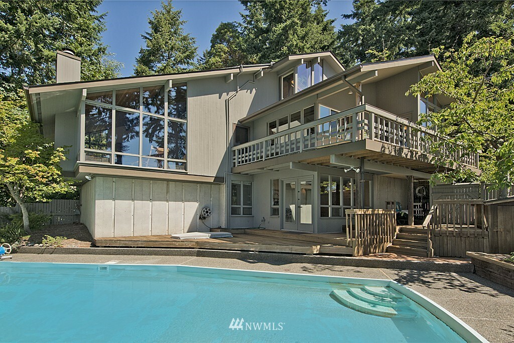 11139 Champagne Point Road NE  Kirkland WA 98034 photo