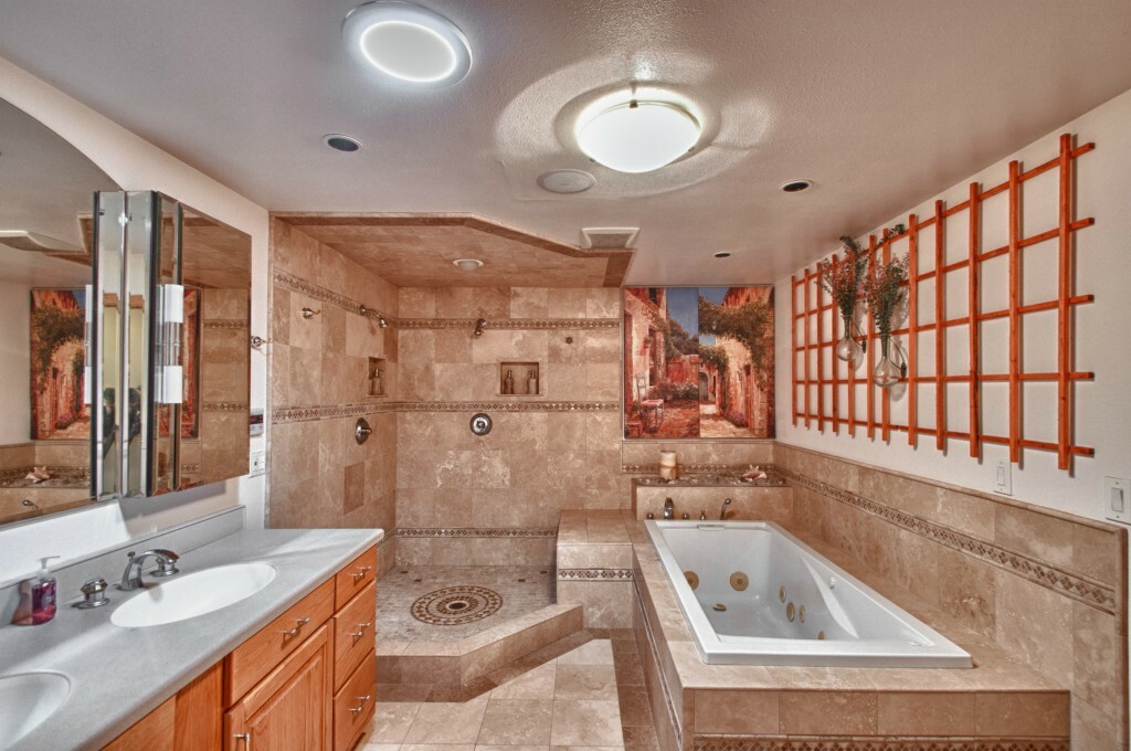 Property Photo: 411 Bowes Dr WA 98466
