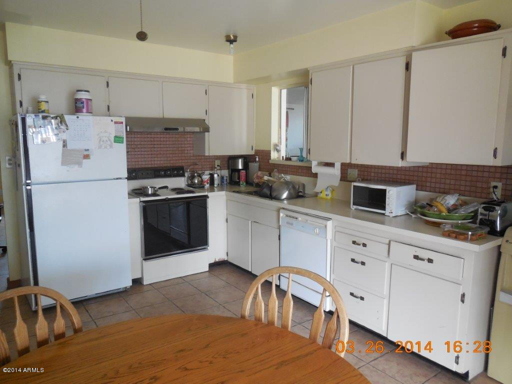 Property Photo:  4115 W Echo Lane  AZ 85051 