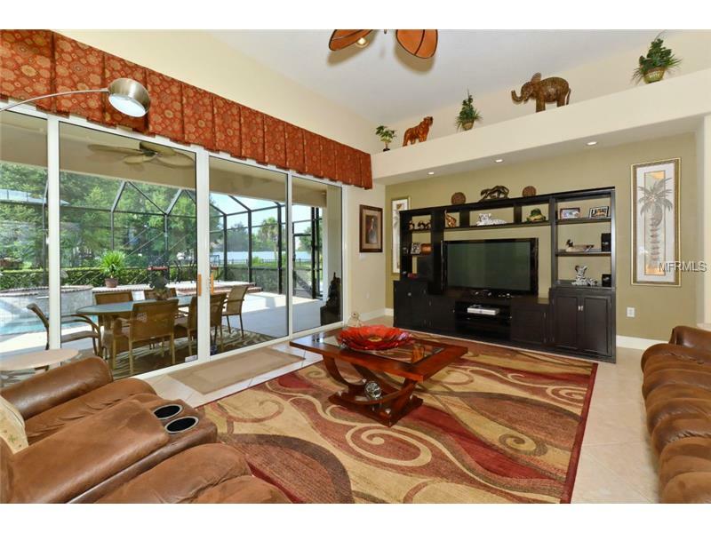 Property Photo: 14727 2nd Avenue Circle NE FL 34212