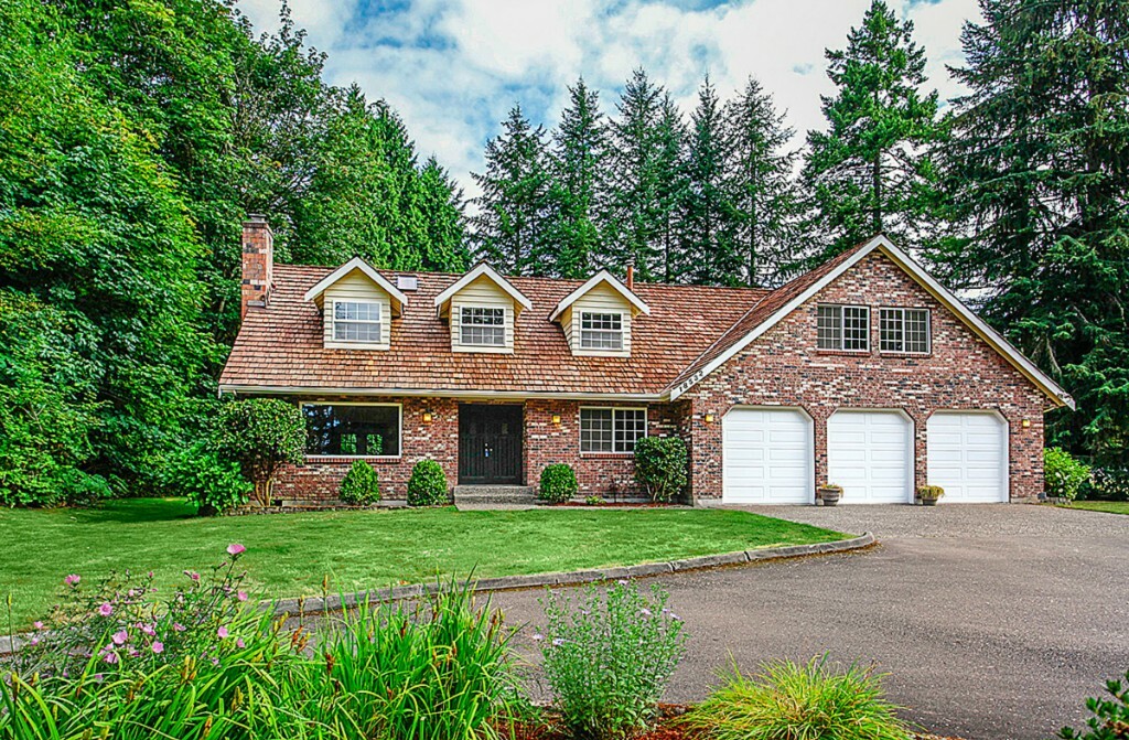 Property Photo: 18532 NE 186th St WA 98077